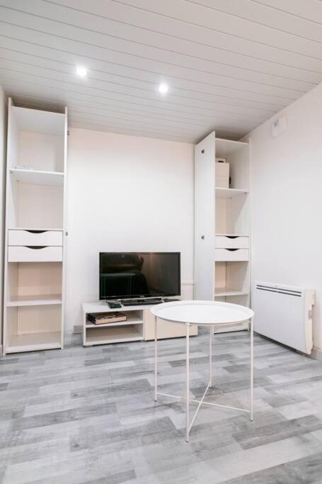 Appartement Le Jutini Caunes-Minervois ภายนอก รูปภาพ