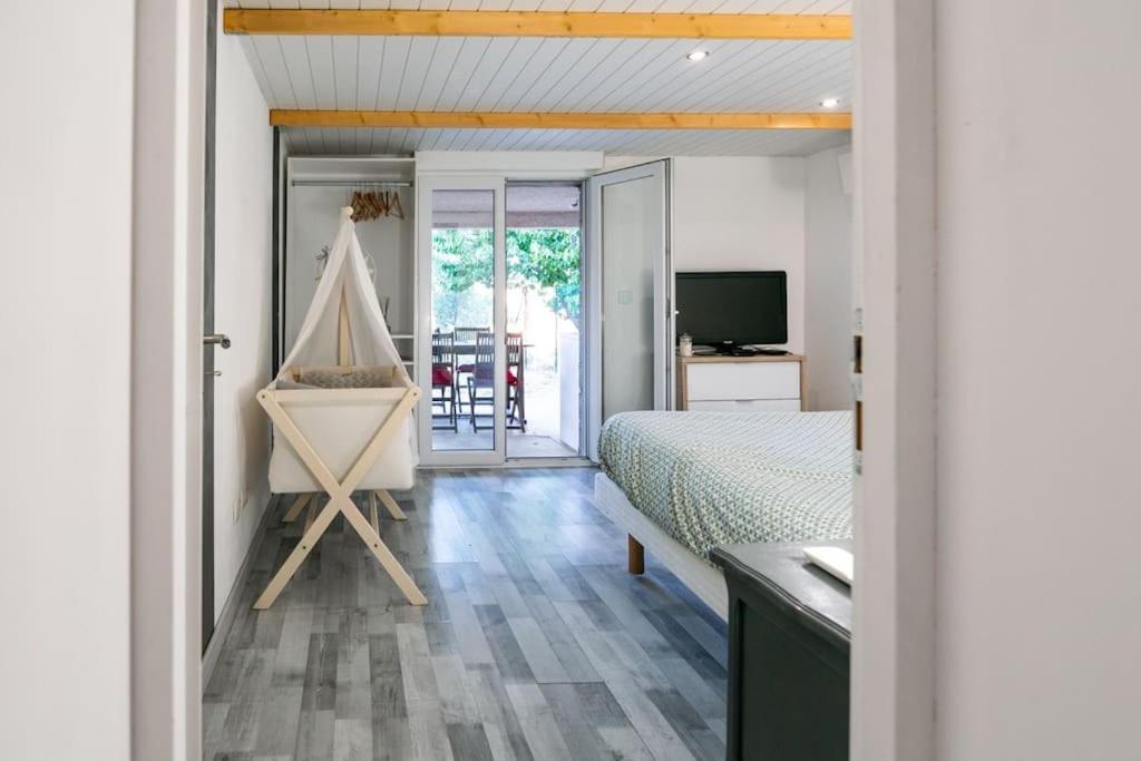 Appartement Le Jutini Caunes-Minervois ภายนอก รูปภาพ